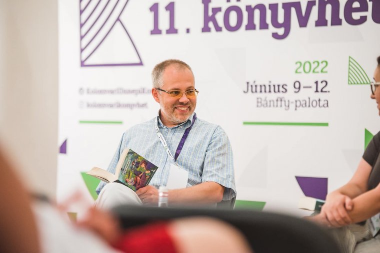 Érdekes kihívásnak tekinti Zágoni Balázs kolozsvári író, hogy vállalkozó kedvű diákok megfilmesíthetik a regényét