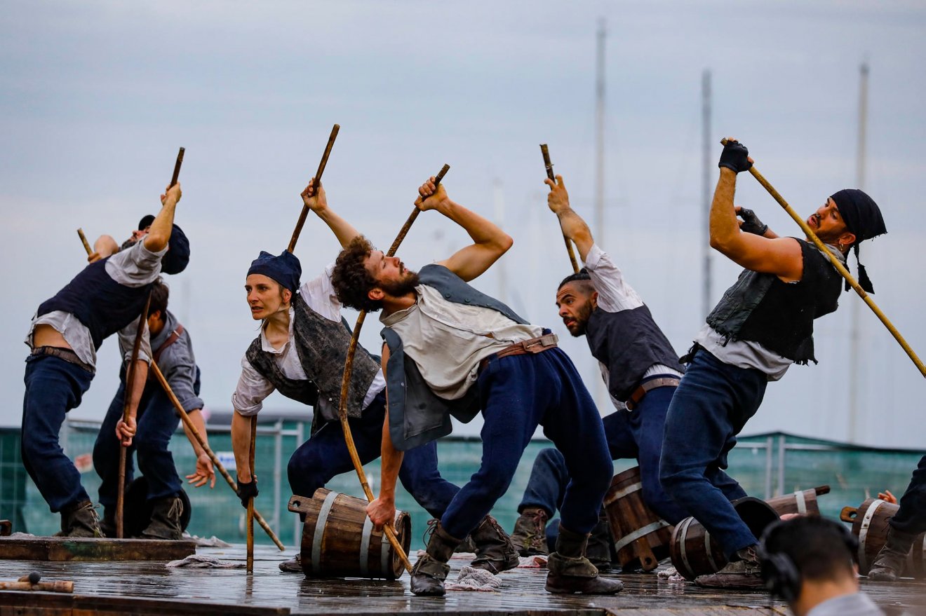 A temesvári közönség a Teatro dei Venti olaszországi társulat Moby Dick című utcaszínházi előadását is megtekintheti •  Fotó: Teatro dei Venti / Giancarlo de Luca