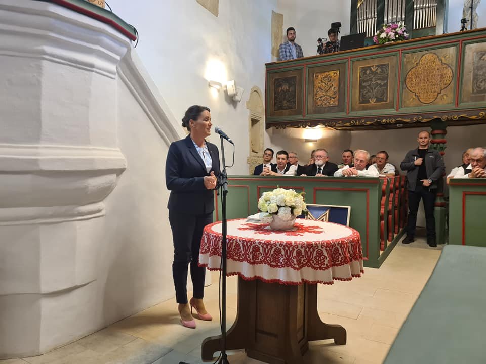 Az államfő szerint mi, magyarok itt leszünk 1000 év múlva is, testvérek között, magyarul szólítva meg egymást •  Fotó: Facebook/Bánffy Farkas