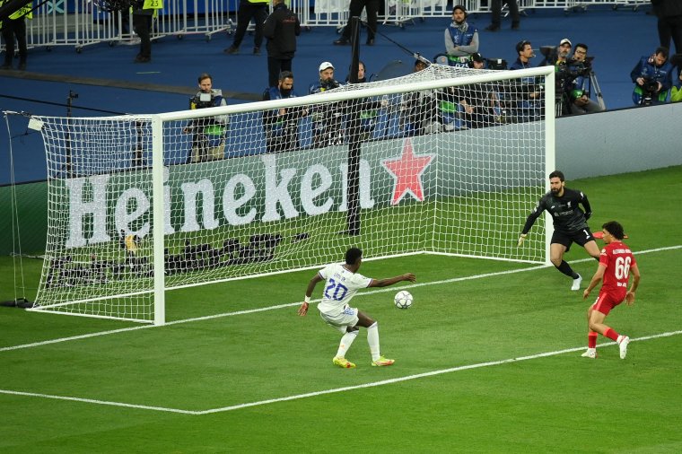 A Real Madrid hódította el a BL-trófeát a jókora csúszással rendezett párizsi döntőben