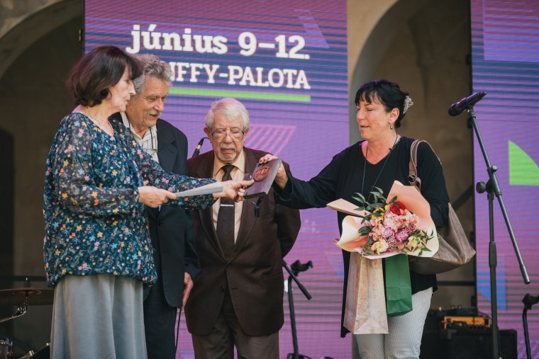 „Erdély-szerte ünneplik a könyvet, és ez jó” – Megnyílt a Kolozsvári Ünnepi Könyvhét