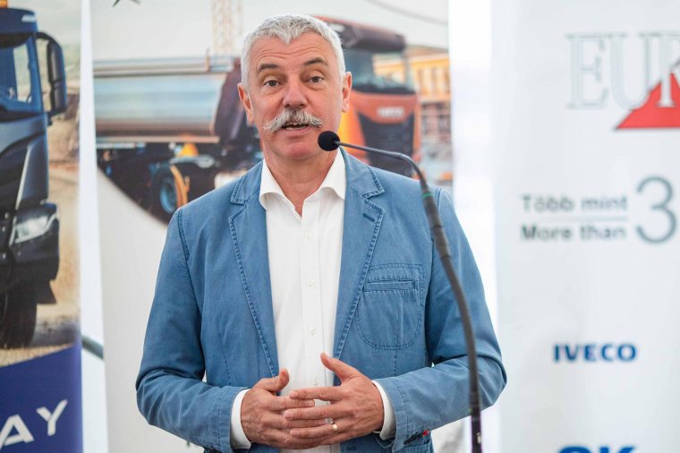 Tamás Sándor azt tanácsolja a Trianont magasztaló Niedermüllernek, ne jöjjön Székelyföldre