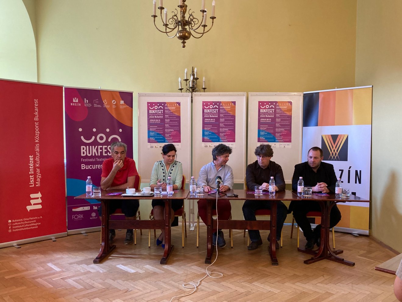 Nagy Pál, Laczikó Enikő, Kósa András, Balázs Attila és Bessenyei Gedő István a bukaresti sajtótájékoztatón  •  Fotó: Liszt Intézet/ Facebook