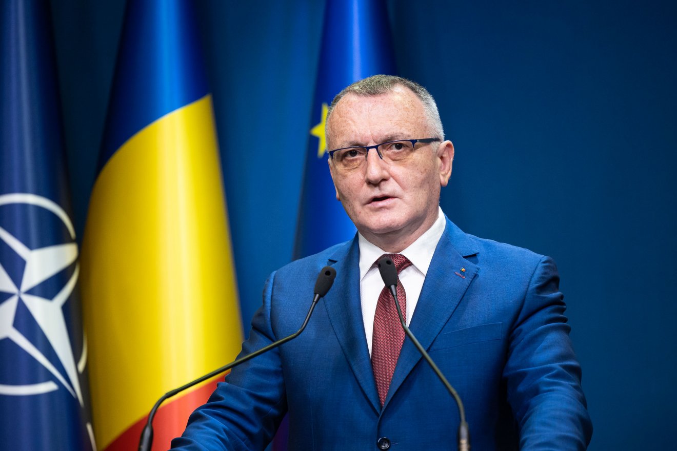 Sorin Cîmpeanu •  Fotó: Gov.ro