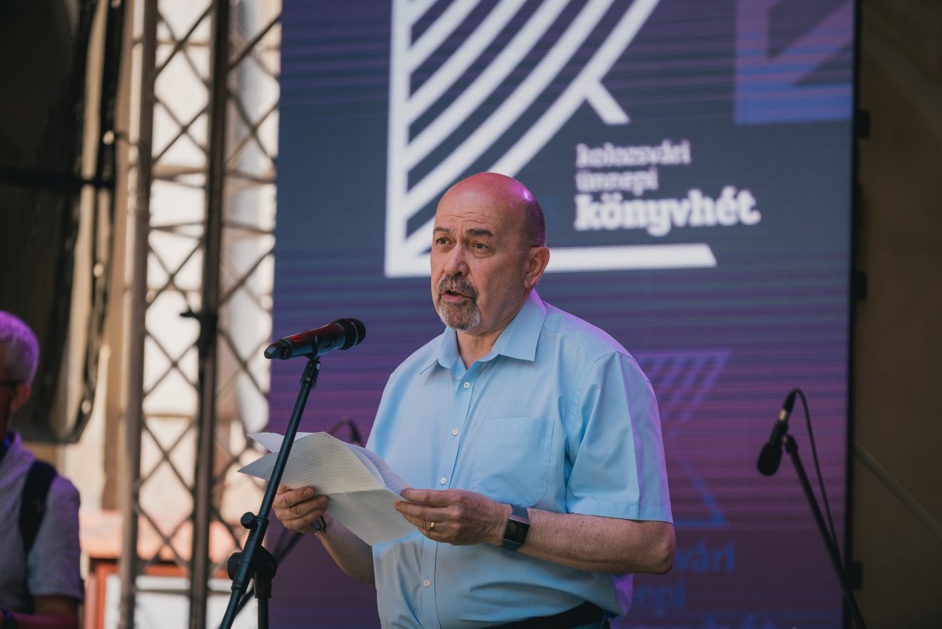 Markó Béla •  Fotó: Kolozsvári Ünnepi Könyvhét/Facebook