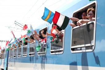 Idén is elindul a Boldogasszony és a Misszió zarándokvonat a csíksomlyói búcsúba