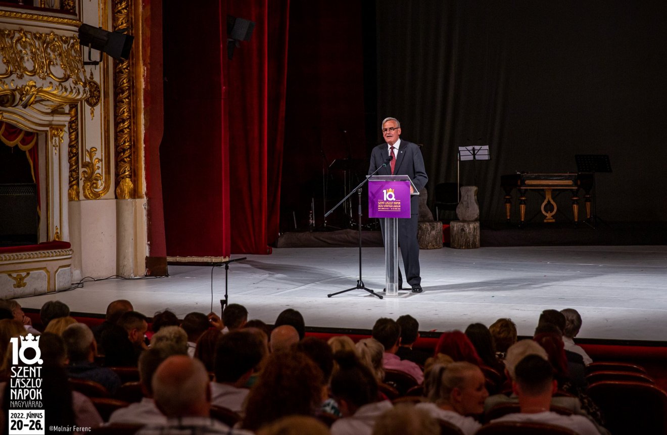 Tőkés László: ma is szükség van Erdély védőszentjének és patrónusának az oltalmára •  Fotó: Molnár Ferenc/Szent László Napok