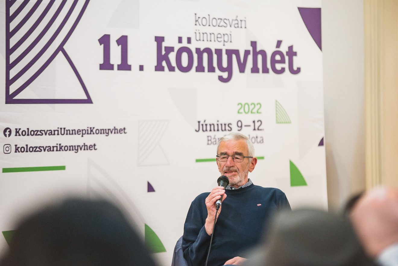 Bodor Ádám •  Fotó: Kolozsvári Ünnepi Könyvhét / Facebook