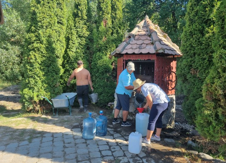 Györgyfalvi vízszennyezés: az alprefektus szerint az ivóvízellátás a legfontosabb, messze még a „városi víz”