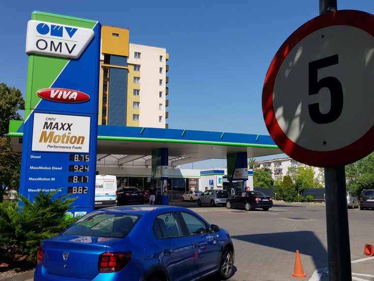 Az osztrák termékek és bankok, illetve az OMV bojkottját ajánlja tagjainak az élelmiszeripari szakszervezeti szövetség