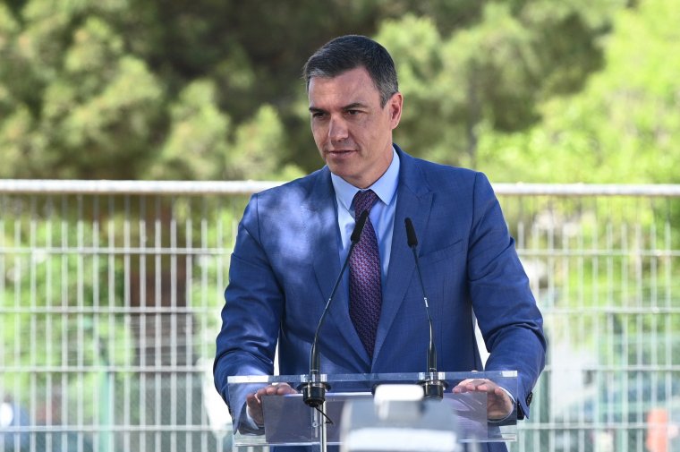 FRISSÍTVE – Levélbombát küldtek a spanyol kormányfőnek, ez az ötödik hasonló küldemény a héten az országban