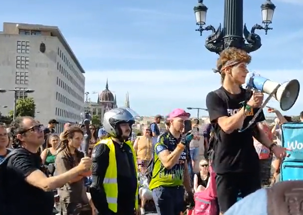 •  Fotó: Képernyőmentés - videófelvétel