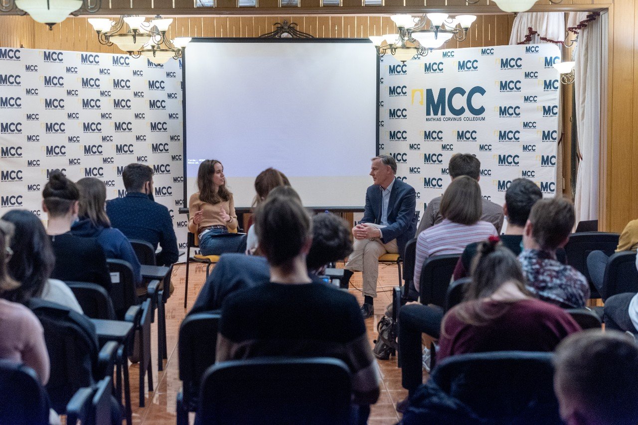 A hallgatóknak elismert hazai és külföldi előadók tartanak órákat •  Fotó: MCC