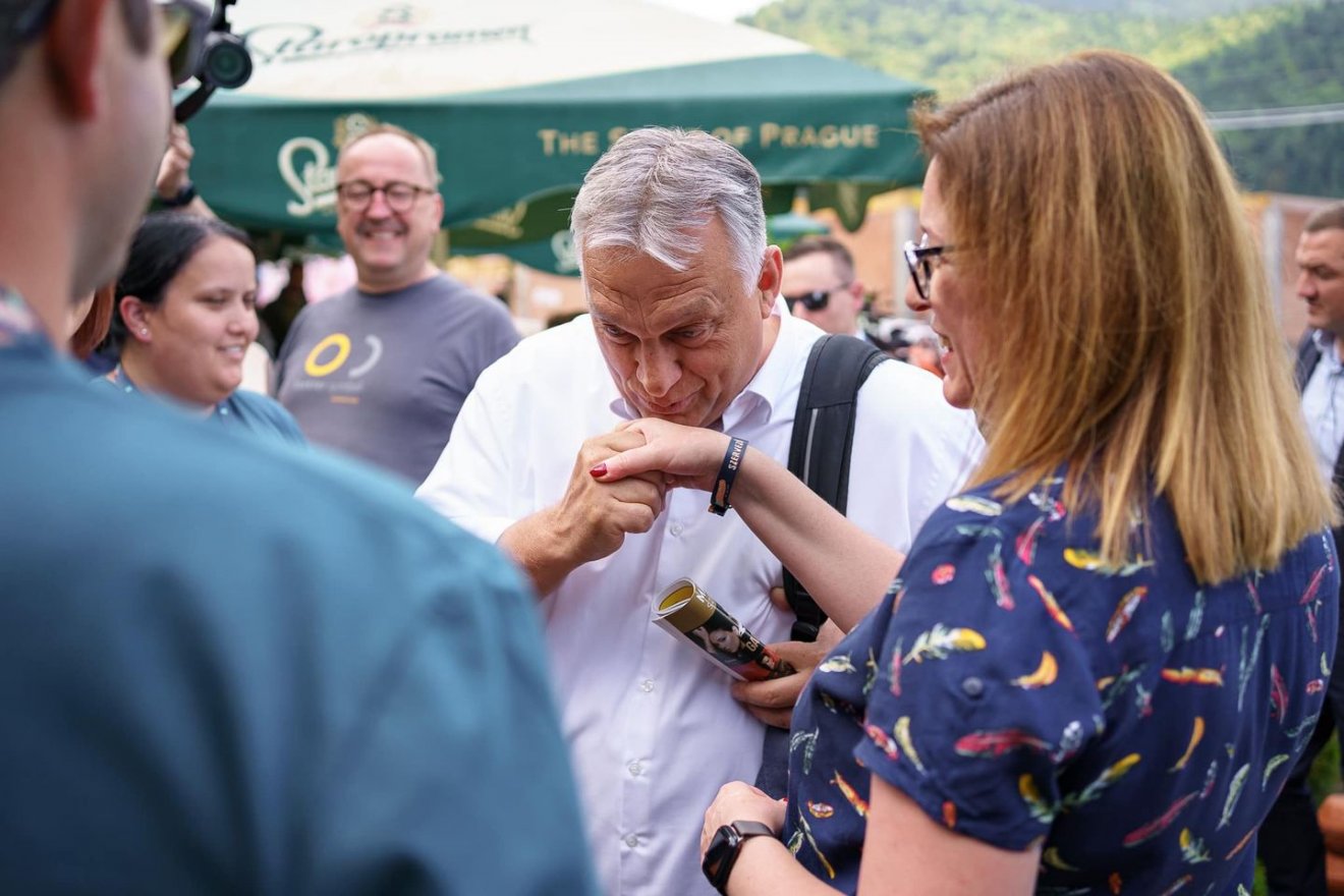 Orbán Viktor csütörtökön délután érkezett meg Tusnádfürdőre •  Fotó: Facebook/Németh Zsolt