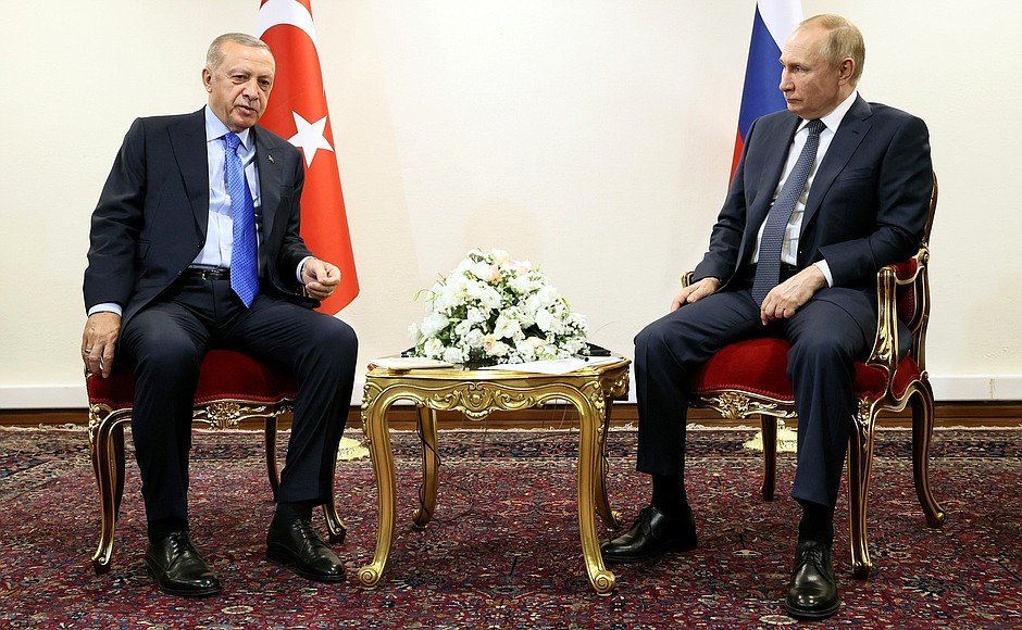 Recep Tayyip Erdogan török és Vlagyimir Putyin orosz elnök Teheránban •  Fotó: Kreml/TASS