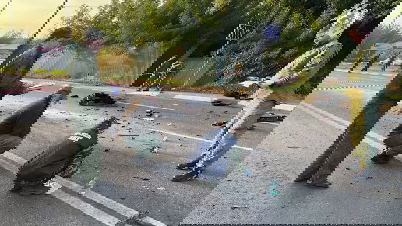 Az orosz nyomozó hatóságok vizsgálódnak a merénylet helyszínén •  Fotó: Videófelvétel