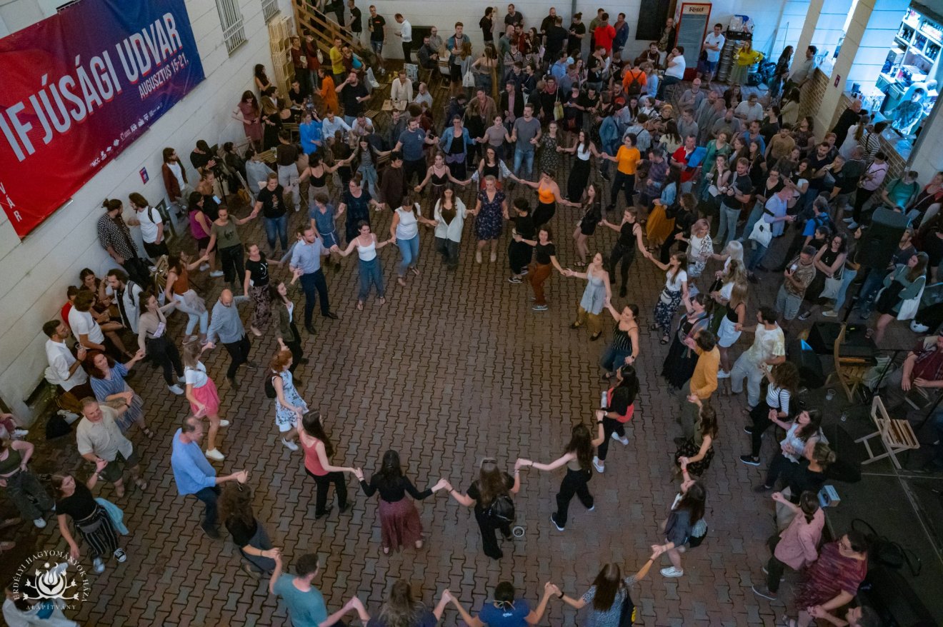 •  Fotó: Facebook/Erdélyi Hagyományok Háza Alapítvány