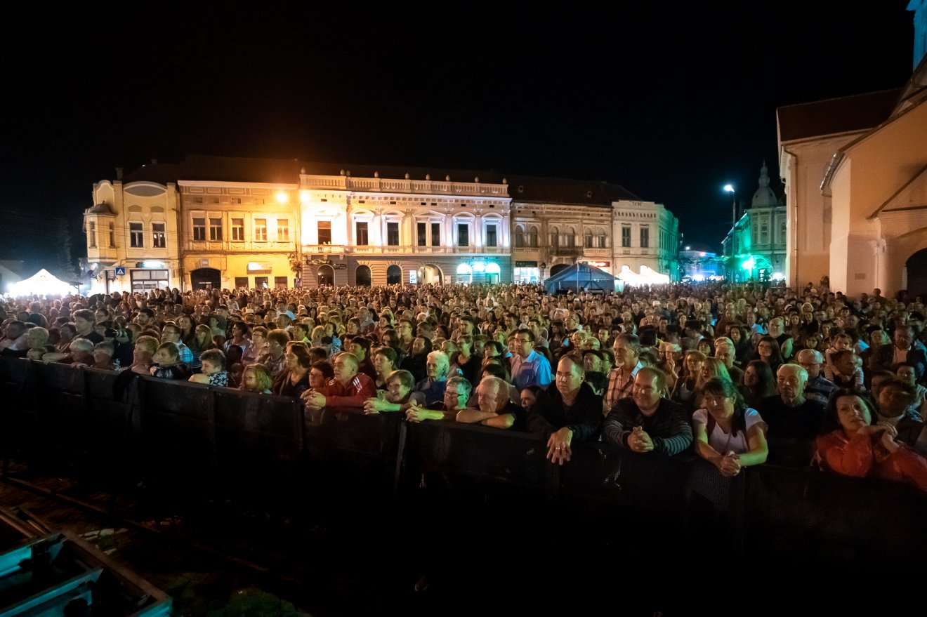 •  Fotó: Őszi sokadalom Facebook