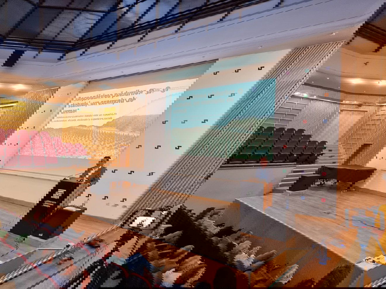 Tánczos Barna környezetvédelmi, vízügyi és erdészeti miniszter történelmi jelentőségűnek nevezte az új erdőstratégiát •  Fotó: Tánczos Barna/Facebook