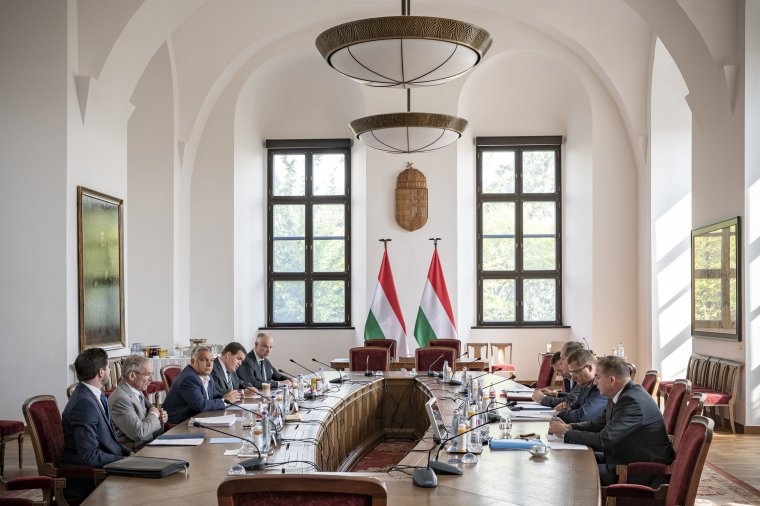 Ukrajnai háború: Orbán Viktor irányításával megalakult a Védelmi Tanács