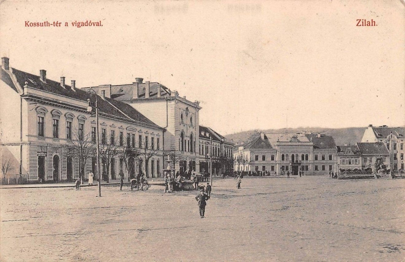 A tér a múlt században, még Kossuth-térként •  Fotó: Facebook/Fazakas Miklós