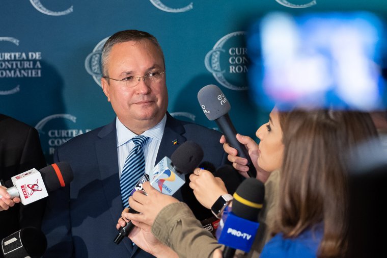 Gyanús minisztériumi mulasztás miatt leállította a bíróság Nicolae Ciucă elleni plágiumgyanú tudományos vizsgálatát