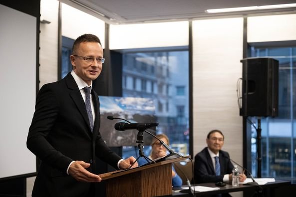 Szijjártó Péter: a határon átívelő folyók szennyezése esetén a szennyezőknek kell fizetniük