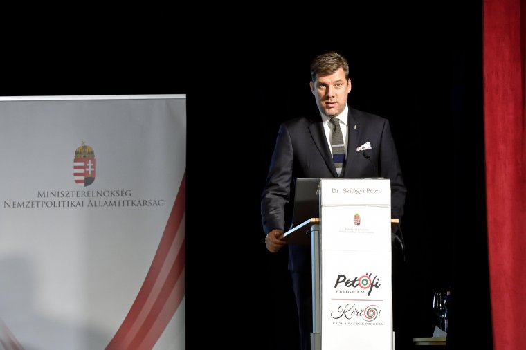 Újraindul két év szünet után a Kőrösi Csoma Sándor Program és a Petőfi Sándor Program
