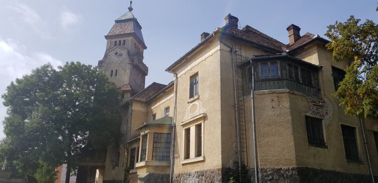 Kulturális központtá és turisztikai célponttá válik Maroshévíz patinás épülete