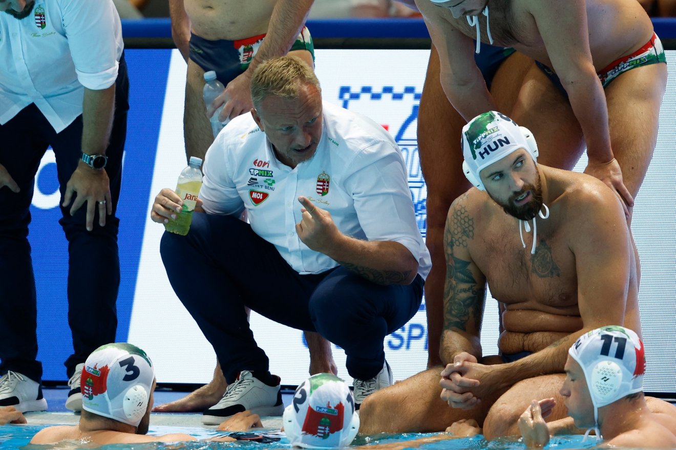 Fukuokában kiélezett meccseken sikerült felülkerekednie a Varga irányította magyar válogatottnak •  Fotó: Waterpolo.hu