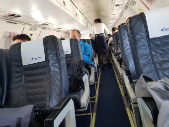 Letöltendő börtönre ítéltek egy repülőgépen erőszakoskodó román férfit