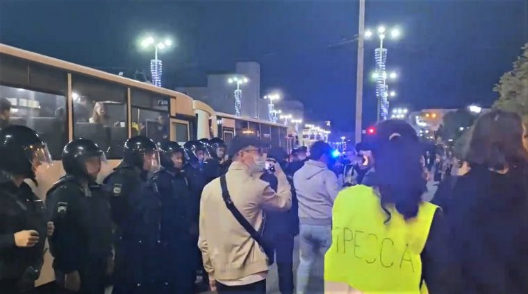 Tüntetnek az oroszok Putyin mozgósítása ellen, sokan menekülnének az országból