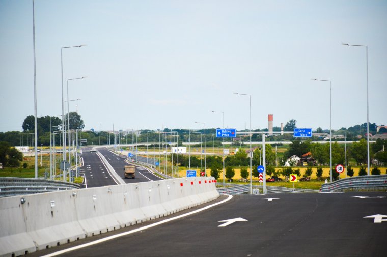 Átfogó fejlesztés a cél Szatmárban – Korszerűsítik a közúti infrastruktúrát, bővítik a víz- és csatornahálózatot