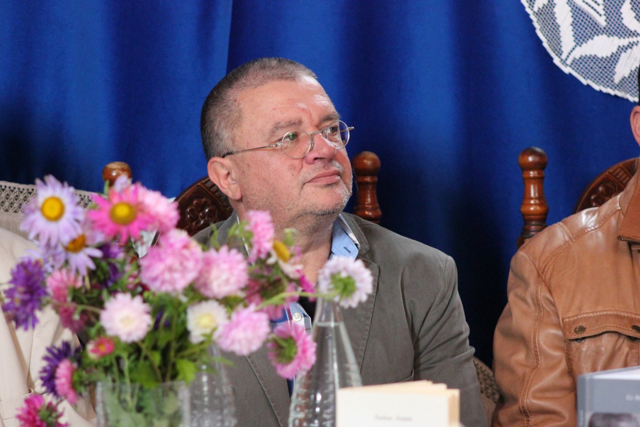 Lövétei Lázár László költő •  Fotó: Jakab Mónika