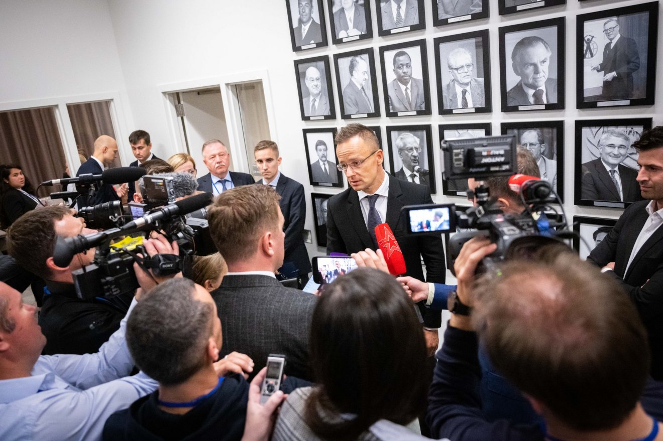 •  Fotó: Facebook/Szijjártó Péter