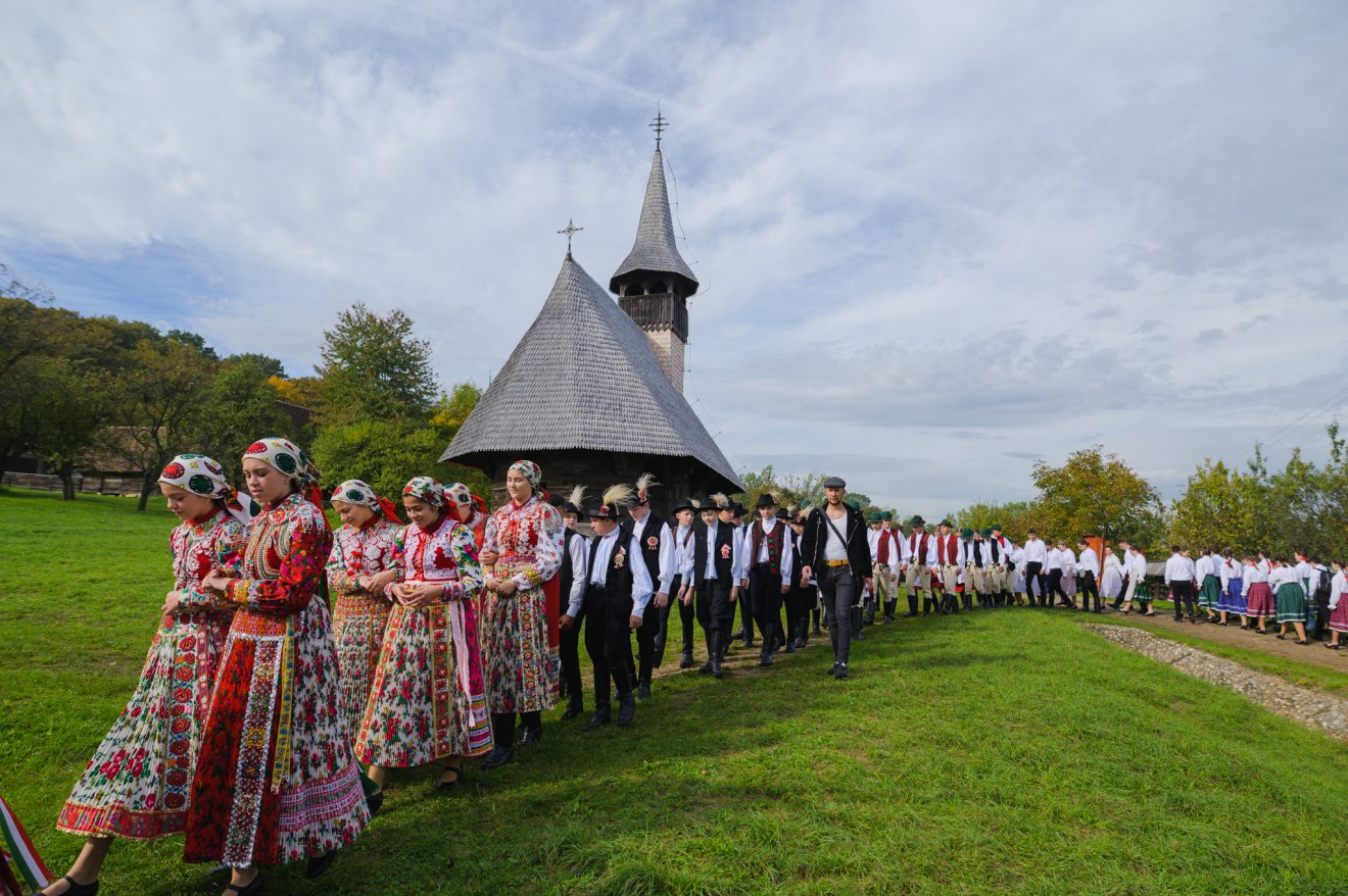 •  Fotó: Kolozsvári Népzene- és Néptánctalálkozó / Facebook