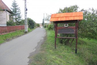 Emléktáblát avatnak Farkas Árpád költőnek gyermekkora helyszínén, Székelyszentmiklóson