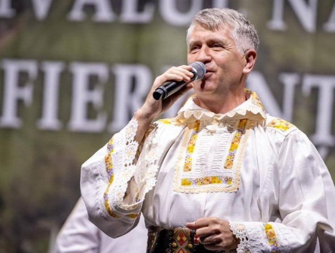 Kiskorúakkal folytathatott szexuális viszonyt Cristian Pomohaci volt ortodox pópa és népdalénekes
