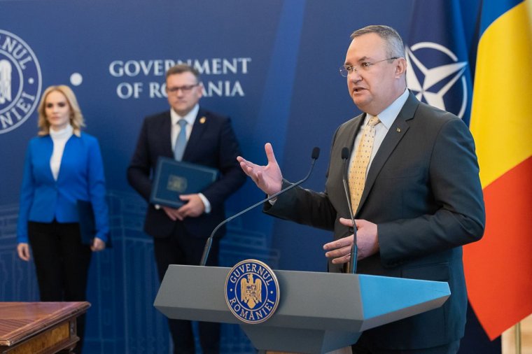 Ciucă: a kormányfőcsere a tervek szerint zajlik le, és minisztereket is leválthatnak