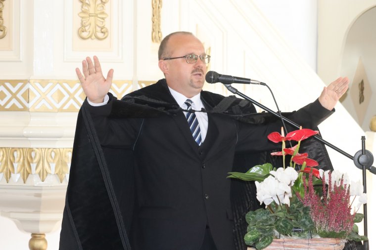Beiktatták tisztségébe Bogdán Szabolcs János királyhágómelléki református püspököt