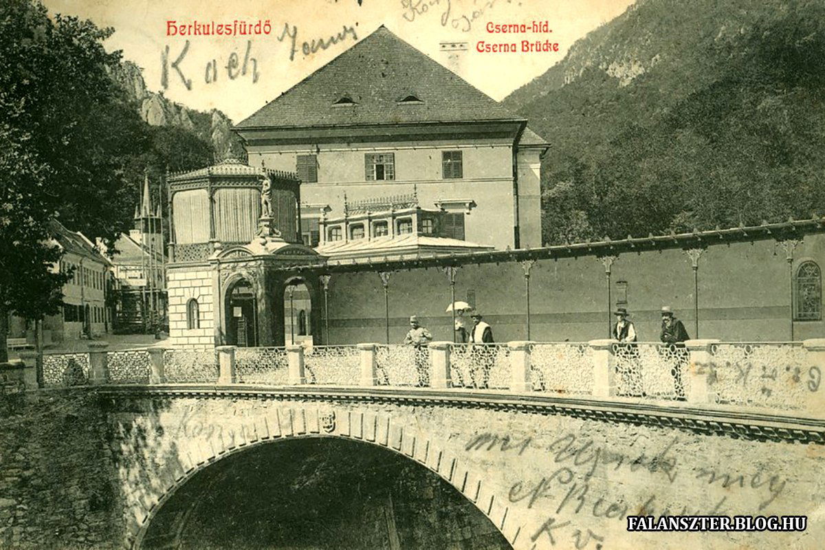 •  Fotó: Falanszter.blog.hu