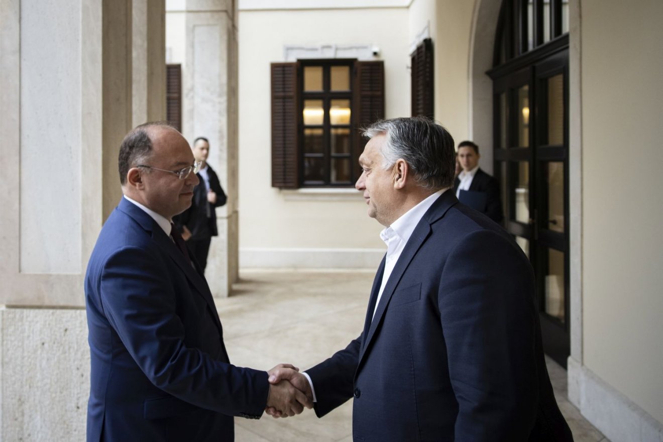 Orbán Viktor kormányfő a múlt héten fogadta a Budapesten hivatalos látogatáson tartózkodó Bogdan Aurescu román külügyminisztert •  Fotó: MTI/Miniszterelnöki Sajtóiroda/Fischer Zoltán