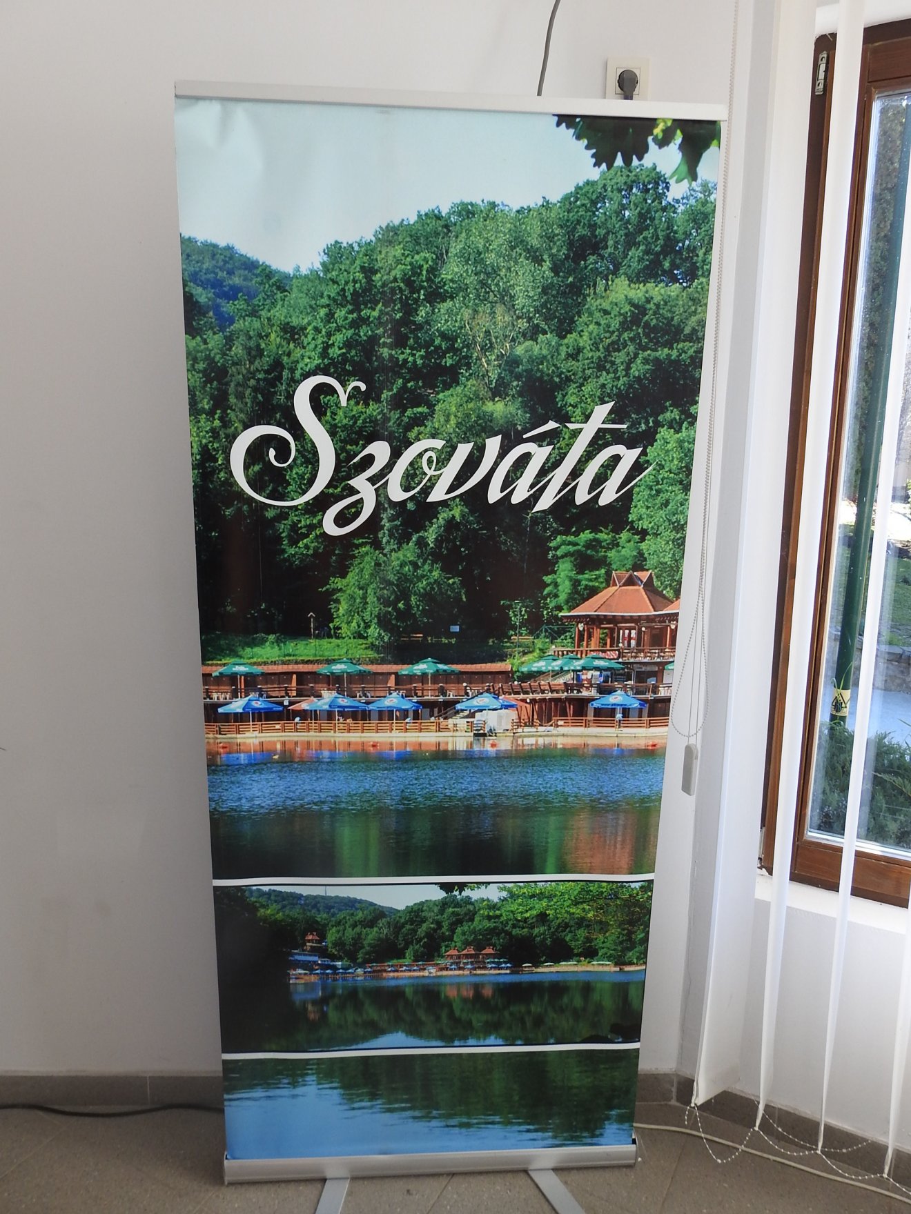 A turisztikai információs iroda reklámképe Szovátáról •  Fotó: Makkay József