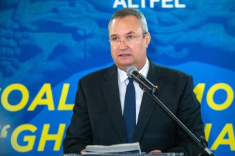 Ciucă szerint időben megtörténik a kormányfőcsere, de azt még mindig nem árulta el, hogy pontosan mikor