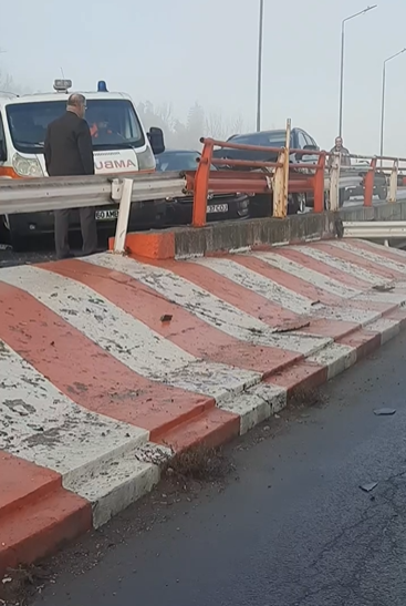 Tizenhét jármű karambolozott egy Brassó megyei láncbalesetben