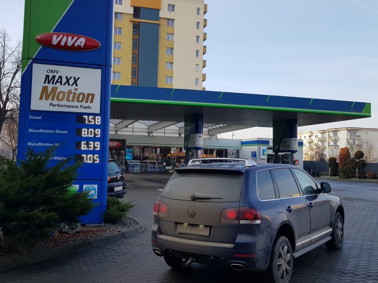 Újévi feketeleves: jelentős mértékben drágult az üzemanyag, nőtt a termékek, szolgáltatások áfája