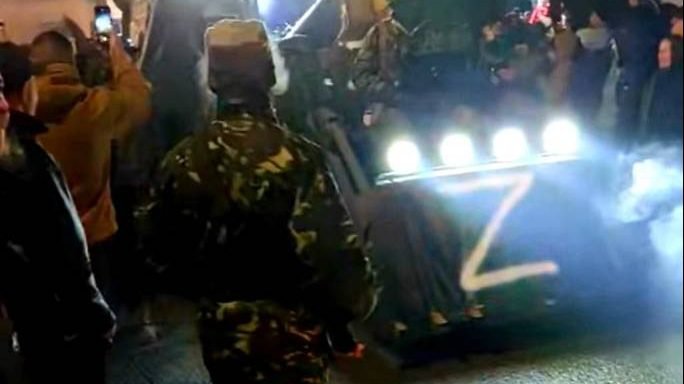 Kiváltotta az ukránok haragját a csángók lakta faluban rendezett Putyin-maskarás népünnepély