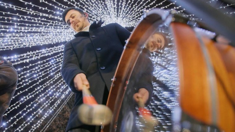 Váratlan karácsonyi dallal lepte meg a Bagossy Brothers Company a közönséget