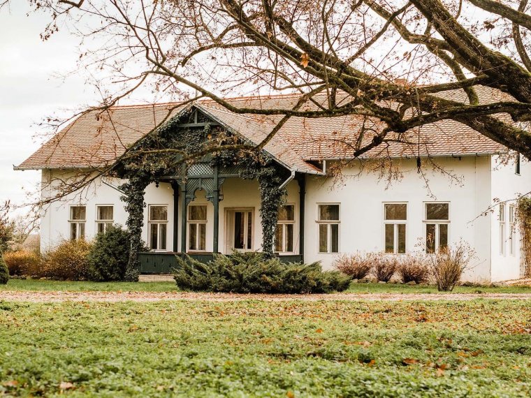 Eladó Zichy Ferenc Bihar megyei vadászkastélya