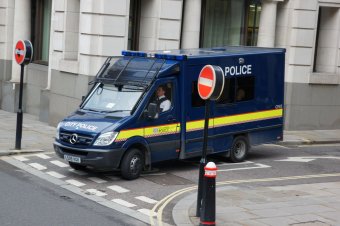 Brit bíró a hatszor is hiába kiutasított román elítéltnek: van elég őshonos bűnözőnk, ne gyere vissza!